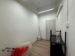 Yishun Street 11 (D27), Shop House #573458211